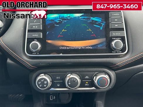 Used 2021 Nissan Versa SR image 16