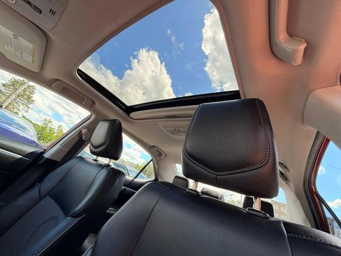 Used 2016 Toyota Corolla S FWD image 9
