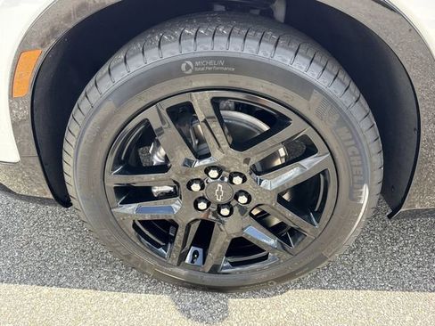 New 2025 Chevrolet Blazer RS w/ Enhanced Convenience Package image 9