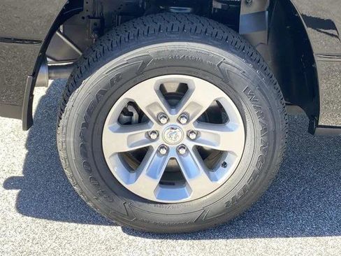 Certified 2024 RAM 1500 Laramie image 31