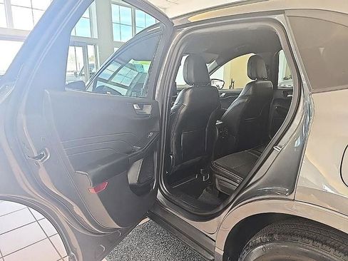 Used 2023 Ford Escape ST-Line w/ Tech Pack #1 AWD/4WD image 27