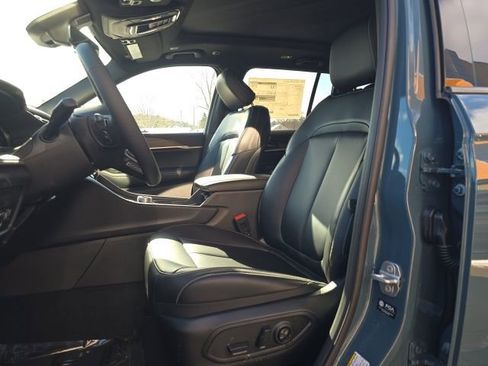 New 2026 Jeep Grand Cherokee Limited image 9