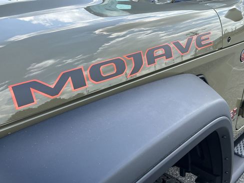 New 2025 Jeep Gladiator Mojave w/ Convenience Group image 32