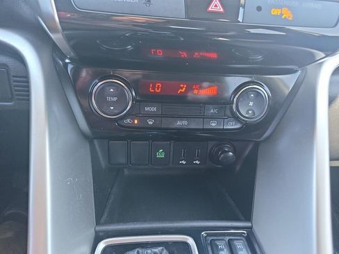 Used 2020 Mitsubishi Eclipse Cross LE FWD image 24