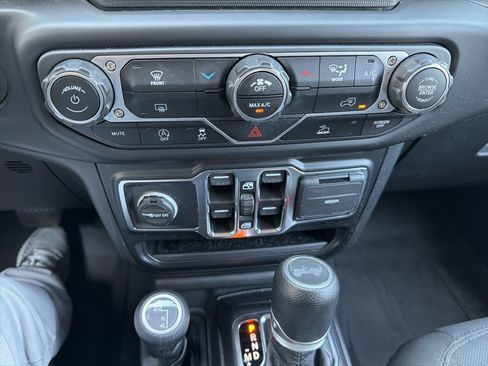 Used 2022 Jeep Wrangler Unlimited Sport AWD/4WD image 61
