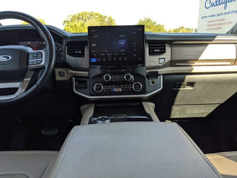 Certified 2024 Ford Expedition Max Limited image 18