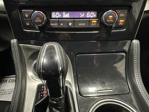 Used 2017 Nissan Maxima SR w/ Midnight Edition image 35