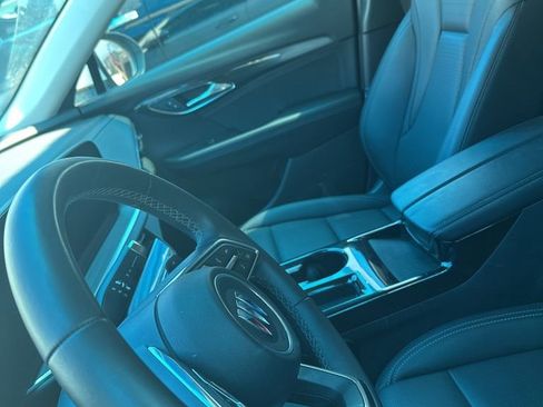 Used 2025 Buick Envision Preferred image 16