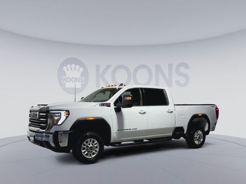 Used 2024 GMC Sierra 2500 SLE w/ SLE Convenience Package image 8