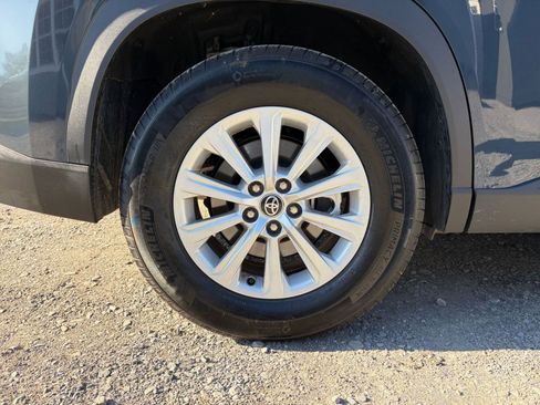 Used 2025 Toyota Grand Highlander XLE image 31