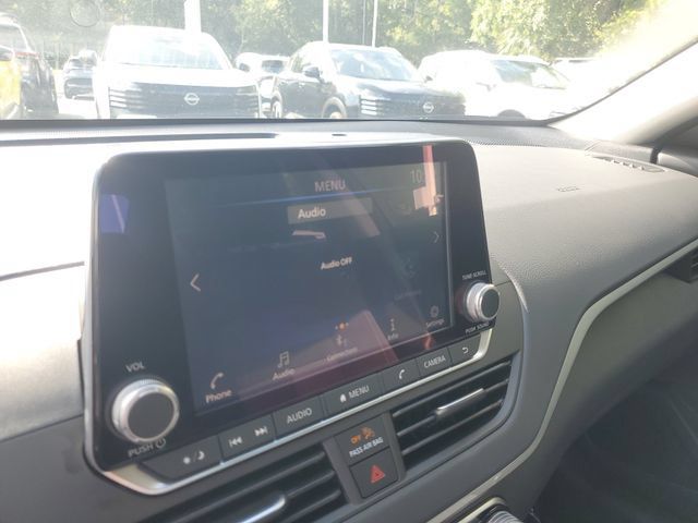 Used 2025 Nissan Altima 2.5 S FWD image 20