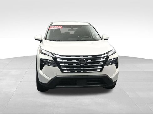 Used 2023 Nissan Rogue SV FWD image 8