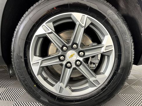 Used 2023 Chevrolet Blazer LT image 11