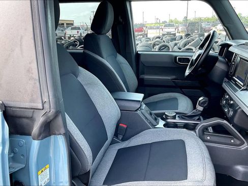 Used 2022 Ford Bronco Big Bend w/ Sasquatch Package AWD/4WD image 30