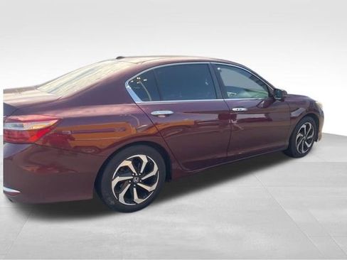 Certified 2017 Honda Accord EX-L image 8