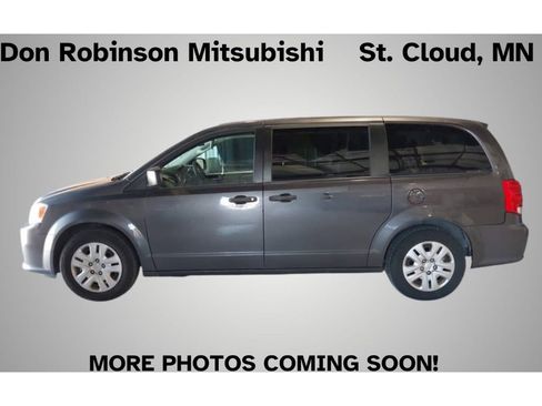 Used 2020 Dodge Grand Caravan SE w/ UConnect Hands-Free Group FWD image 1
