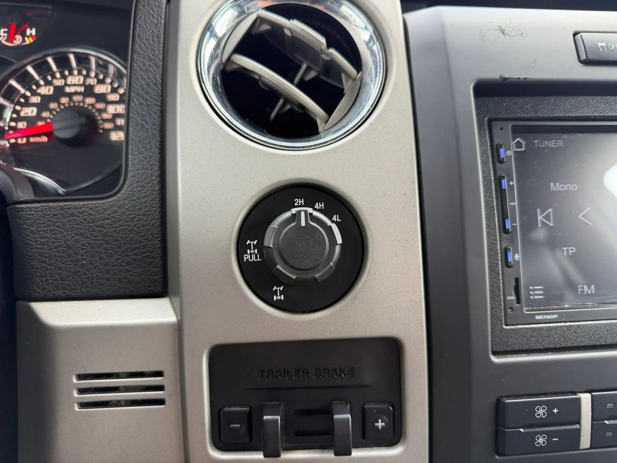 Used 2012 Ford F150 FX4 w/ FX Luxury Pkg AWD/4WD image 14