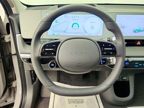 Used 2024 Hyundai Ioniq 5 Limited image 14