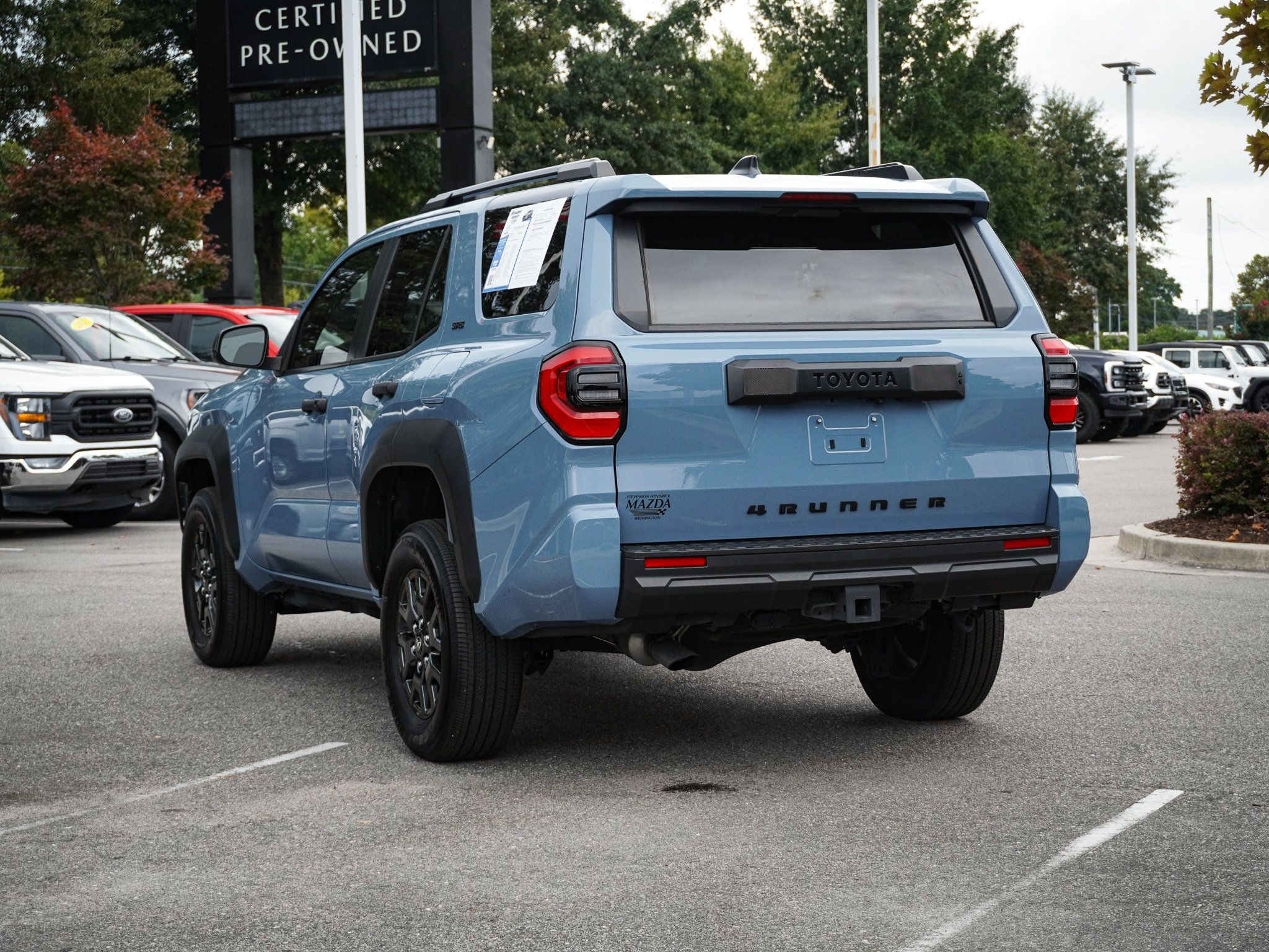 Used 2025 Toyota 4Runner SR5 RWD image 8