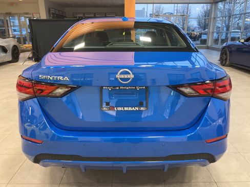 Used 2025 Nissan Sentra SV image 6