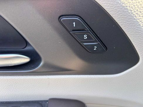 Used 2020 Chrysler Pacifica Touring-L Plus w/ Tire & Wheel Group image 24