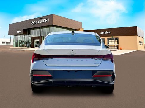 New 2026 Hyundai Elantra Limited FWD image 6