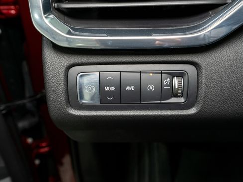 Used 2024 GMC Acadia Denali w/ Super Cruise Package image 31