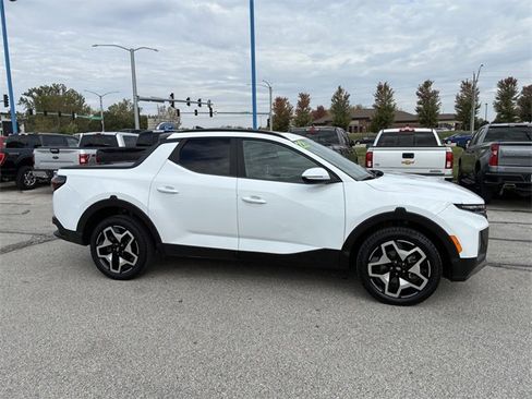 Used 2022 Hyundai Santa Cruz Limited image 3