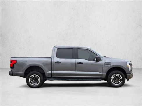 Used 2023 Ford F150 Lightning XLT AWD/4WD image 4