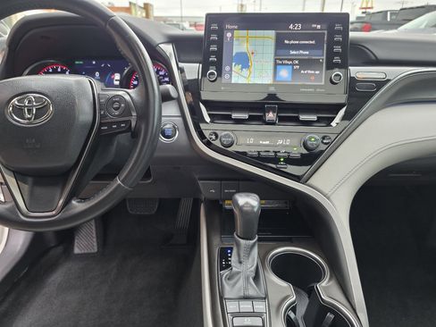 Used 2021 Toyota Camry XSE w/ Navigation Package image 16