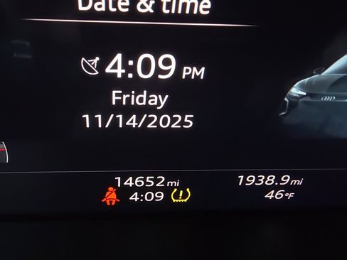 Used 2023 Audi e-tron GT Prestige w/ Prestige Package image 73