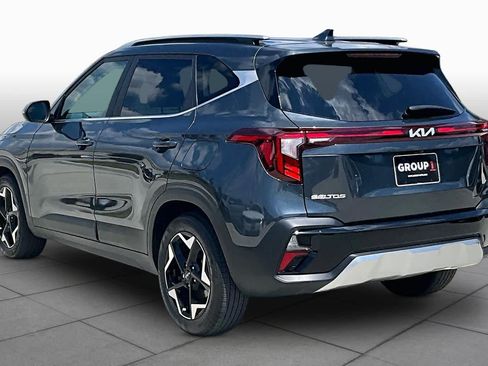 Certified 2024 Kia Seltos EX FWD image 11