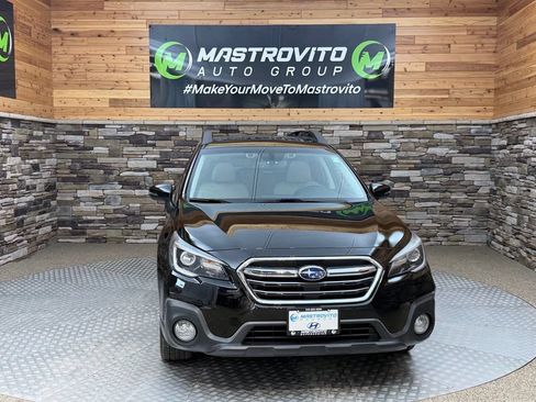 Used 2019 Subaru Outback 2.5i Limited AWD/4WD image 2