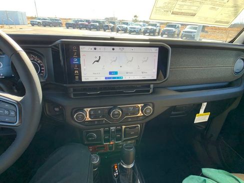 New 2026 Jeep Gladiator Willys AWD/4WD image 17
