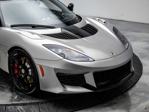 Used 2021 Lotus Evora image 23