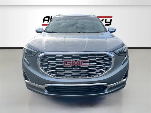 Used 2020 GMC Terrain Denali w/ Denali Premium Package image 2