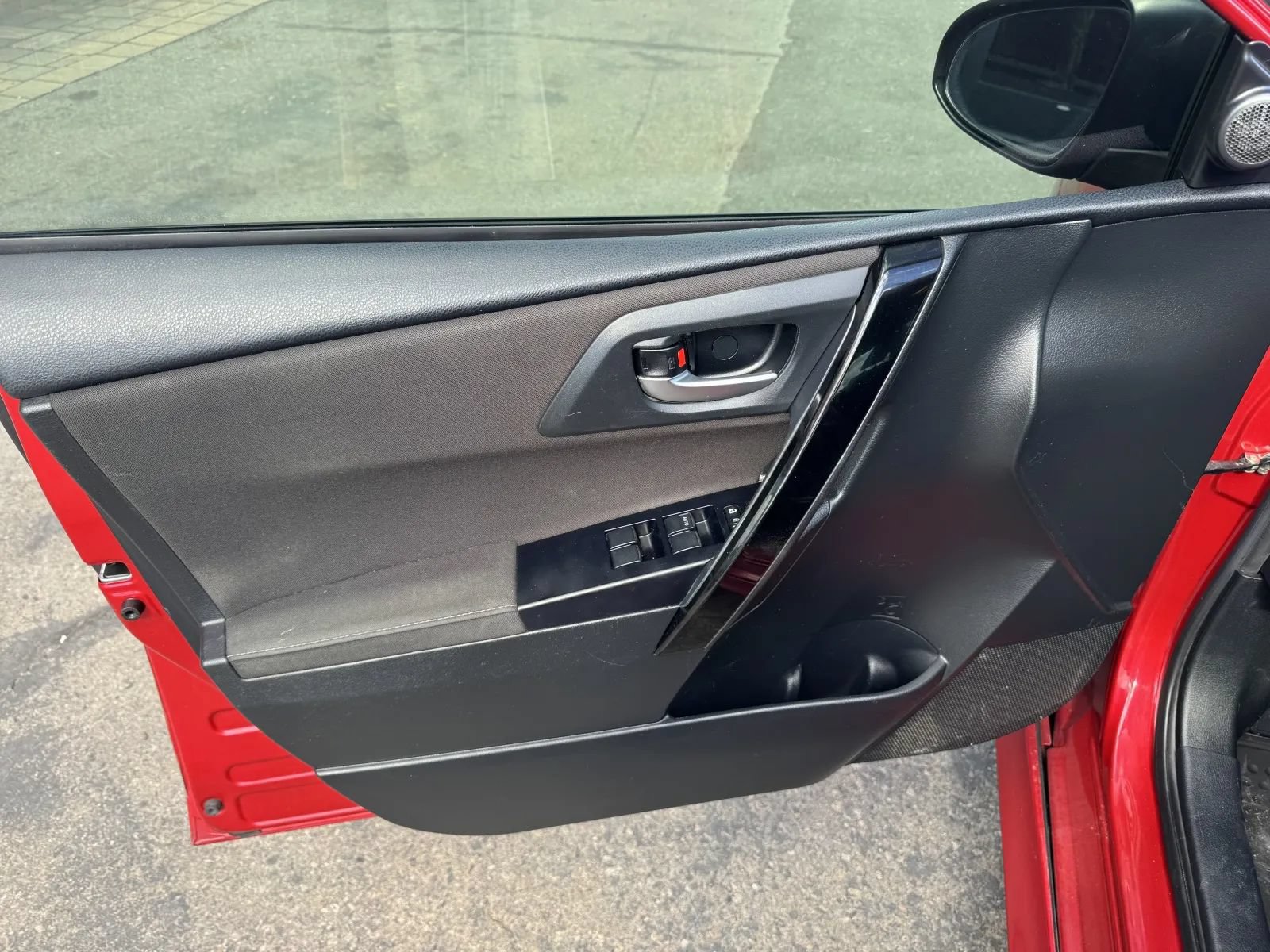 Used 2017 Toyota Corolla iM w/ All-Weather Mat Package FWD image 10
