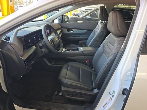 Used 2025 Nissan Murano Platinum AWD/4WD image 6