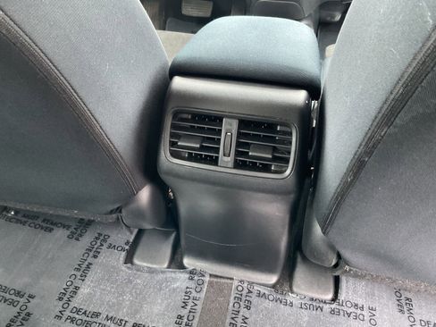 Used 2016 Honda CR-V LX image 15