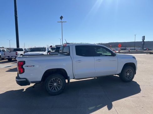 Used 2024 Chevrolet Colorado LT w/ LT Convenience Package II image 10