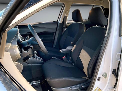 Used 2024 Nissan Kicks S w/ Interior Electronics Package image 20