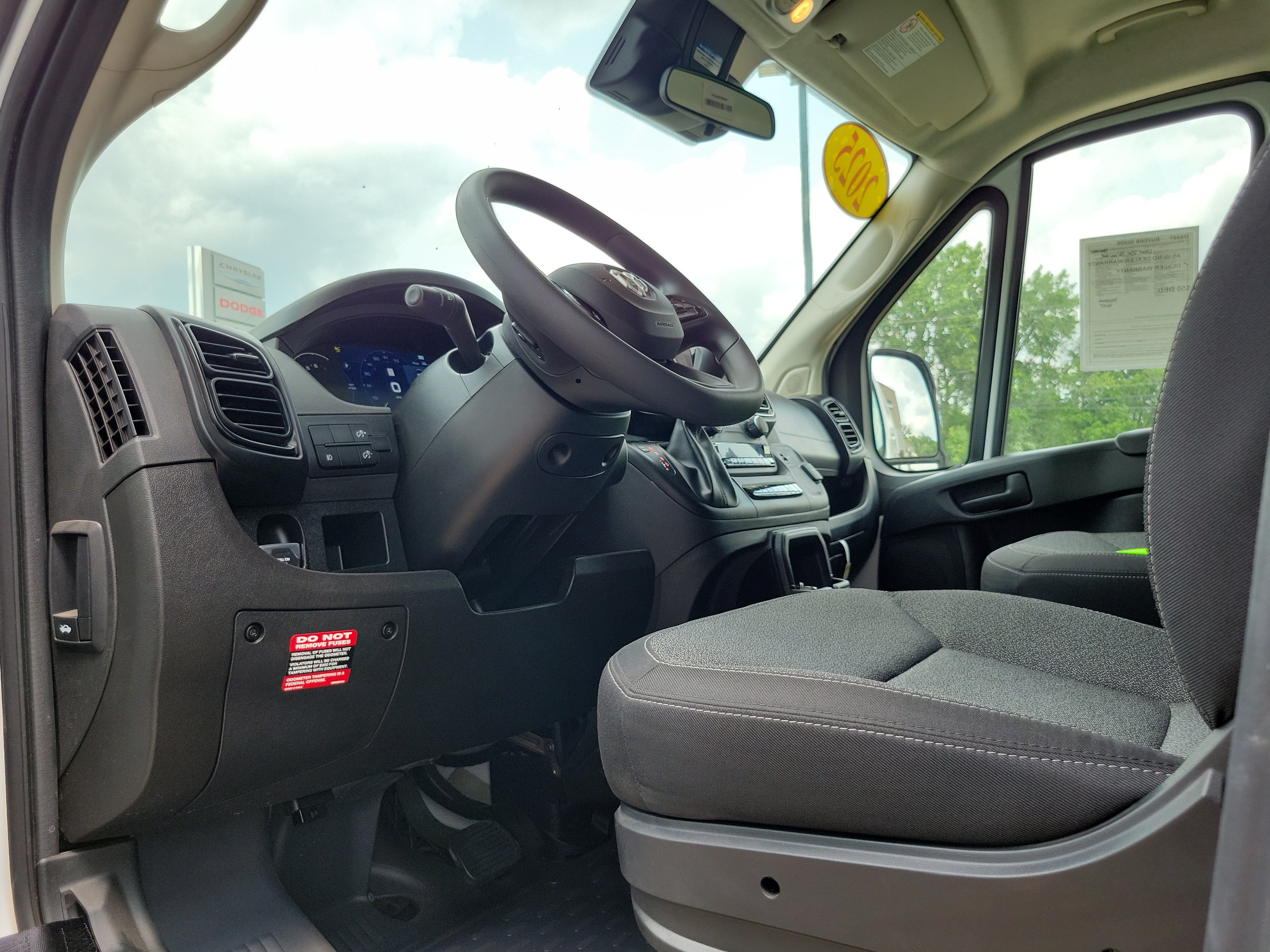Used 2025 RAM ProMaster 2500 w/ U-Haul Equipment Group FWD image 6