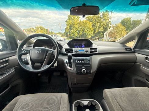 Used 2012 Honda Odyssey EX image 20