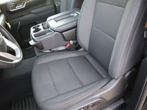 Used 2025 GMC Sierra 1500 Elevation image 21