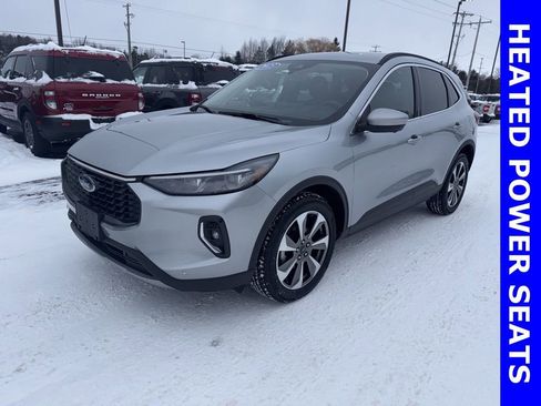 Used 2023 Ford Escape Platinum image 6