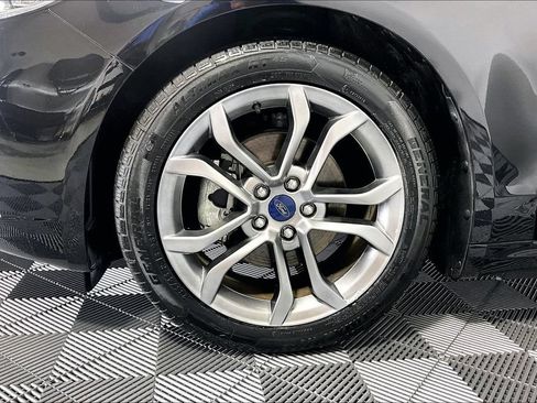 Used 2019 Ford Fusion SEL FWD image 8