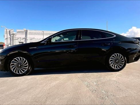 Used 2024 Hyundai Sonata SEL FWD image 3