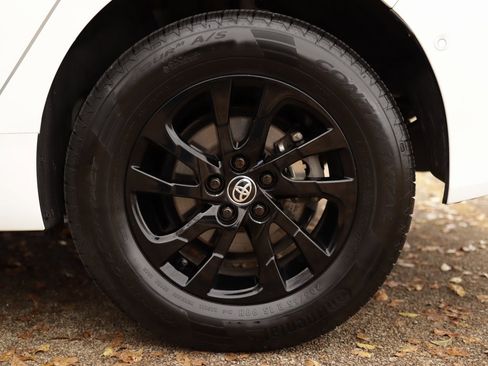 Used 2022 Toyota Prius Nightshade image 35