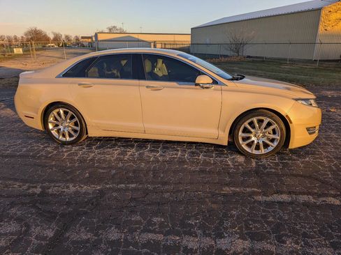 Used 2016 Lincoln MKZ w/ Equipment Group 300A Reserve image 3