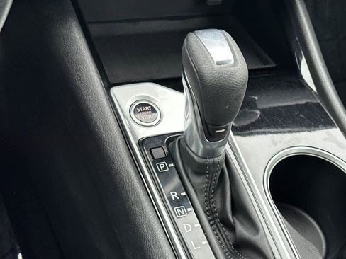 Used 2024 Nissan Altima 2.5 SV image 20